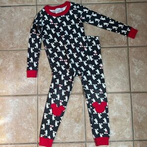 Hanna Andersson 6-7 Disney Mickey Mouse long John pajamas black and white